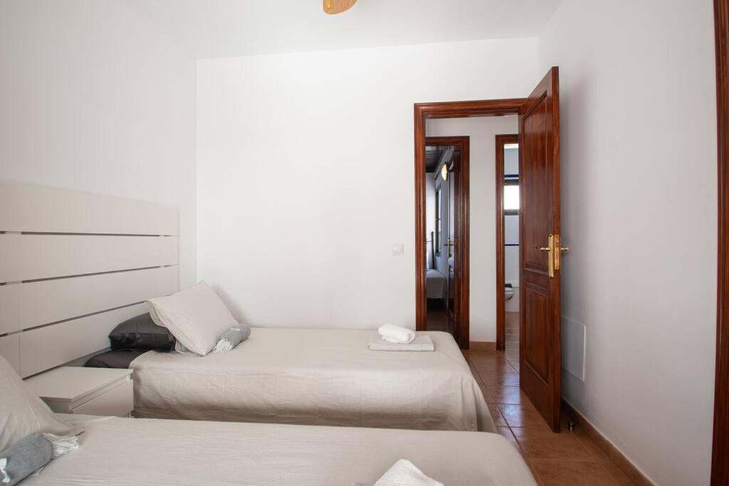 Casa Marlay Spacious, Heated Pool, Bbq & Fast Wi-Fi Only 15 Minutes Walk To Town ปลายาบลังกา ภายนอก รูปภาพ