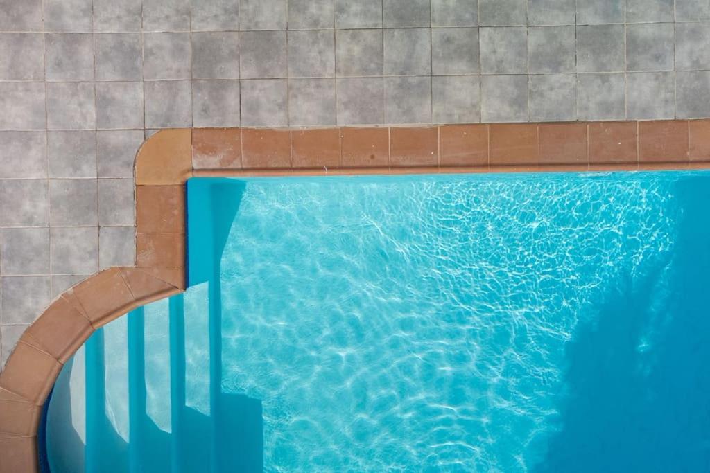 Casa Marlay Spacious, Heated Pool, Bbq & Fast Wi-Fi Only 15 Minutes Walk To Town ปลายาบลังกา ภายนอก รูปภาพ