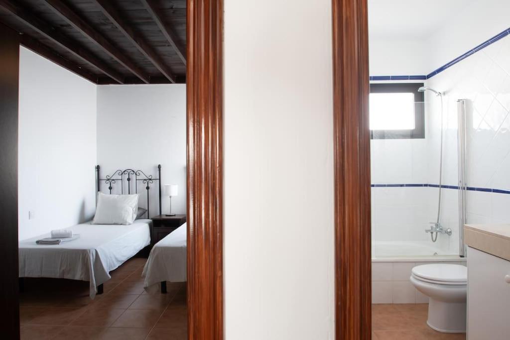 Casa Marlay Spacious, Heated Pool, Bbq & Fast Wi-Fi Only 15 Minutes Walk To Town ปลายาบลังกา ภายนอก รูปภาพ
