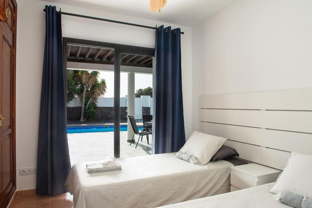 Casa Marlay Spacious, Heated Pool, Bbq & Fast Wi-Fi Only 15 Minutes Walk To Town ปลายาบลังกา ภายนอก รูปภาพ