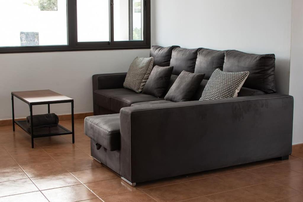 Casa Marlay Spacious, Heated Pool, Bbq & Fast Wi-Fi Only 15 Minutes Walk To Town ปลายาบลังกา ภายนอก รูปภาพ
