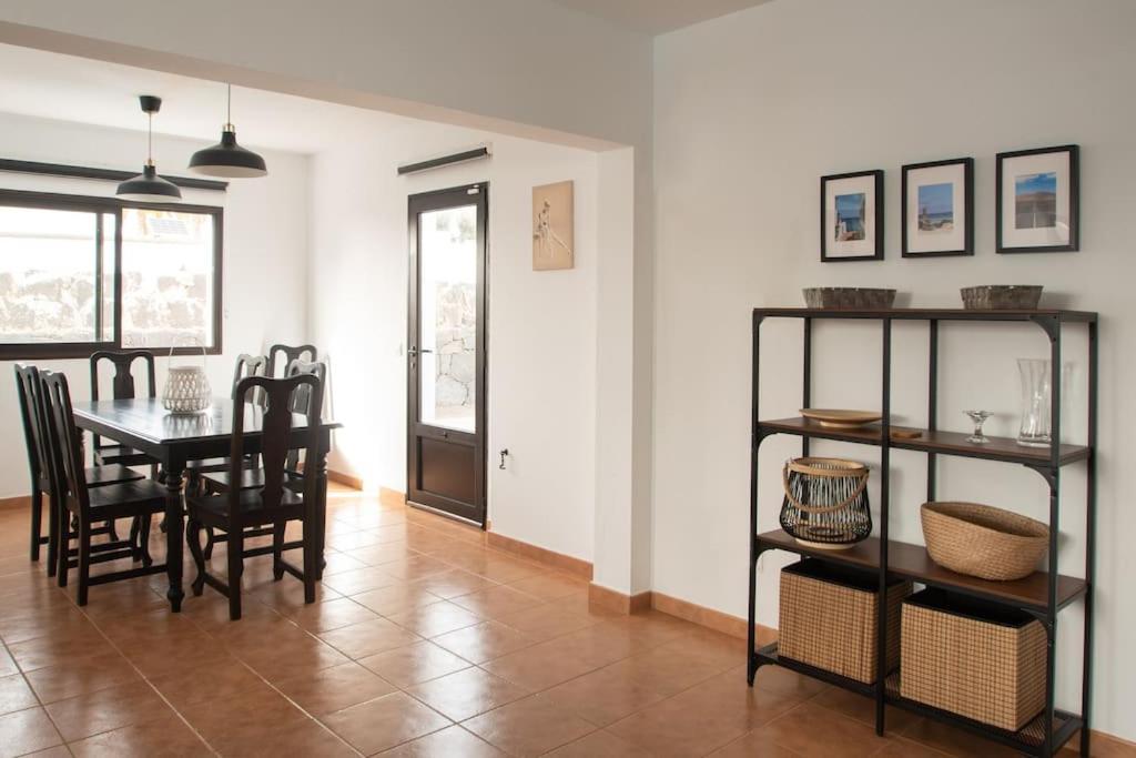 Casa Marlay Spacious, Heated Pool, Bbq & Fast Wi-Fi Only 15 Minutes Walk To Town ปลายาบลังกา ภายนอก รูปภาพ