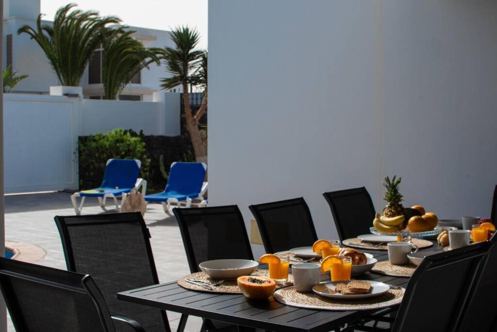 Casa Marlay Spacious, Heated Pool, Bbq & Fast Wi-Fi Only 15 Minutes Walk To Town ปลายาบลังกา ภายนอก รูปภาพ