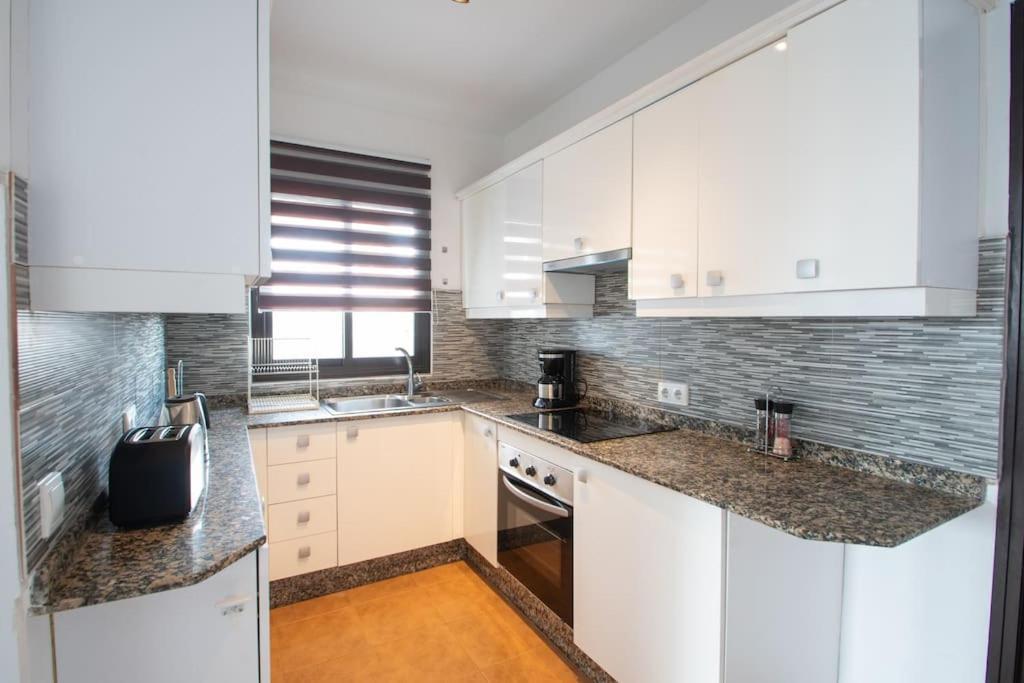 Casa Marlay Spacious, Heated Pool, Bbq & Fast Wi-Fi Only 15 Minutes Walk To Town ปลายาบลังกา ภายนอก รูปภาพ